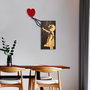 Wallity Banksy - 15-1 Accesorio de Pared Decorativo de Madera y Metal
